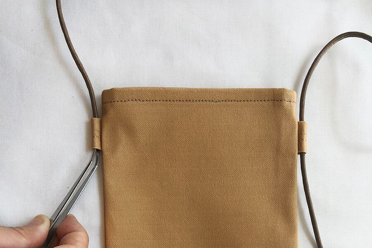 布1枚で作る 簡単スマホショルダーポーチ ポシェット の作り方 ハンドメイド ショルダーバッグ 手作りショルダーバッグ バッグ型紙 布1枚で作る 簡単スマホショルダーポーチ ポシェット の作り方 ハンドメイド ショルダーバッグ 手作りショルダーバッグ バッグ型紙