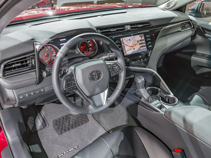 Blue Book 2018 Toyota Camry