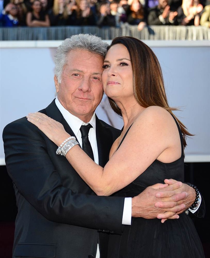 Dustin Hoffman and wife Lisa arrive on the red carpet. 02/24/2013