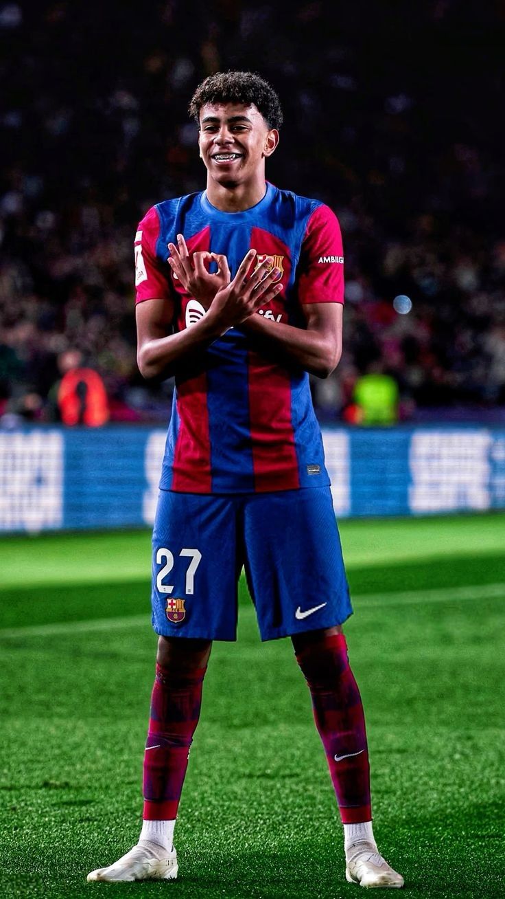 Lamine yamal in 2024 | Fc barcelona, Barcelona spiele, Fussball