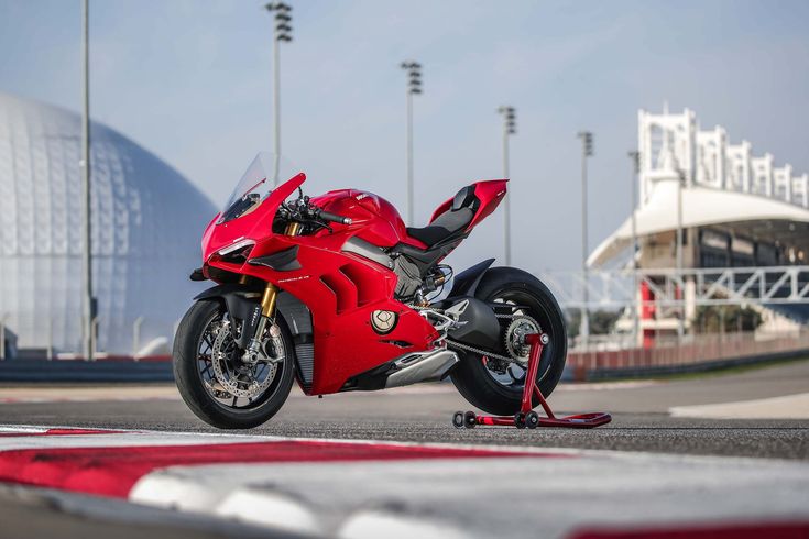 Mega Gallery Ducati Panigale V4 S Circa 2020 At Bahrain Asphalt And Rubber Ducati Panigale