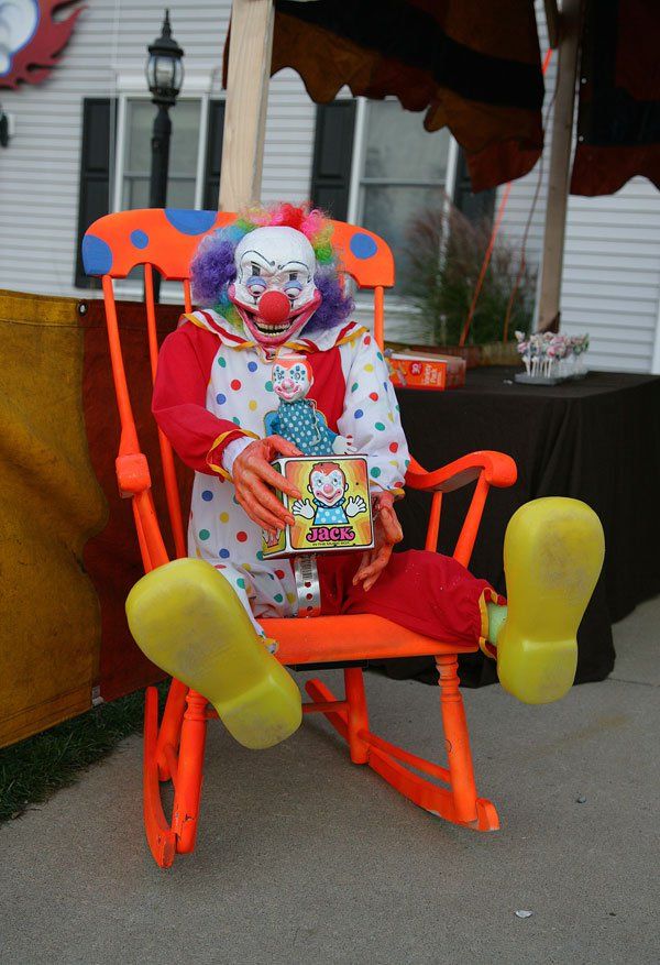 creepy homemade funhouse is creepy and epic halloween clowncreepy - Scary Clown Halloween Decorations creepy homemade funhouse is creepy and epic halloween clowncreepy - Scary Clown Halloween Decorations