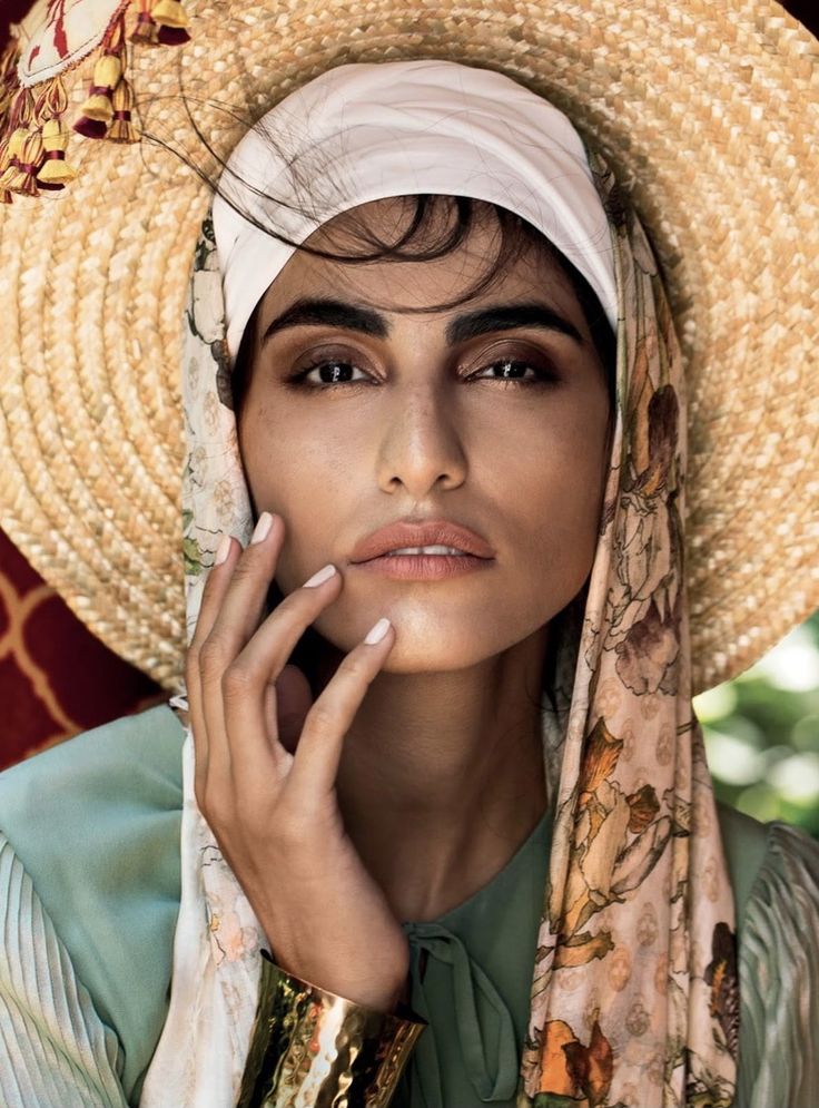 Pin by VANDEMONO on CHANGING FASHION AS A CLASSIC WOMAN Vogue