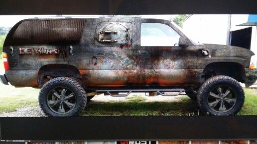 Starting the wrap design on the 2000 chevy suburban. #
