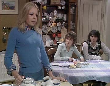 actress butler korean variety show 92 best 60 s 70 s british sitcoms images on pinterest actress butler korean variety show 92 best 60 s 70 s british sitcoms images on pinterest