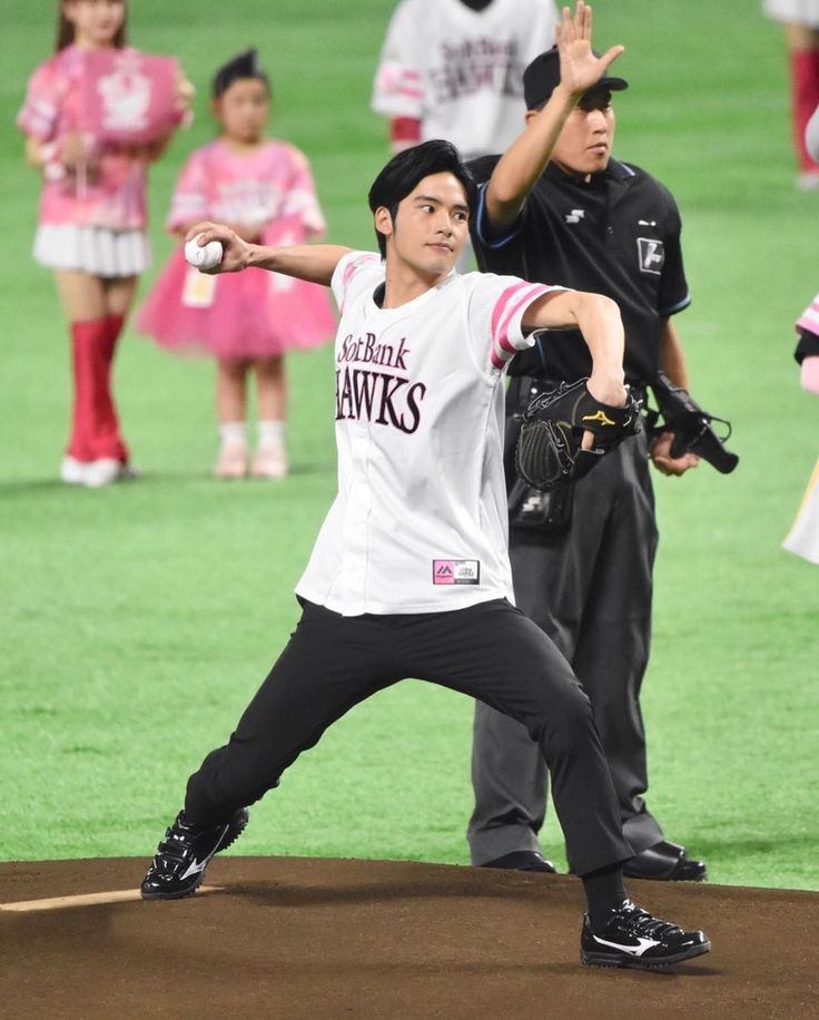 岡田健史: 始球式お疲れ様でした #岡田健史 #okadakenshi