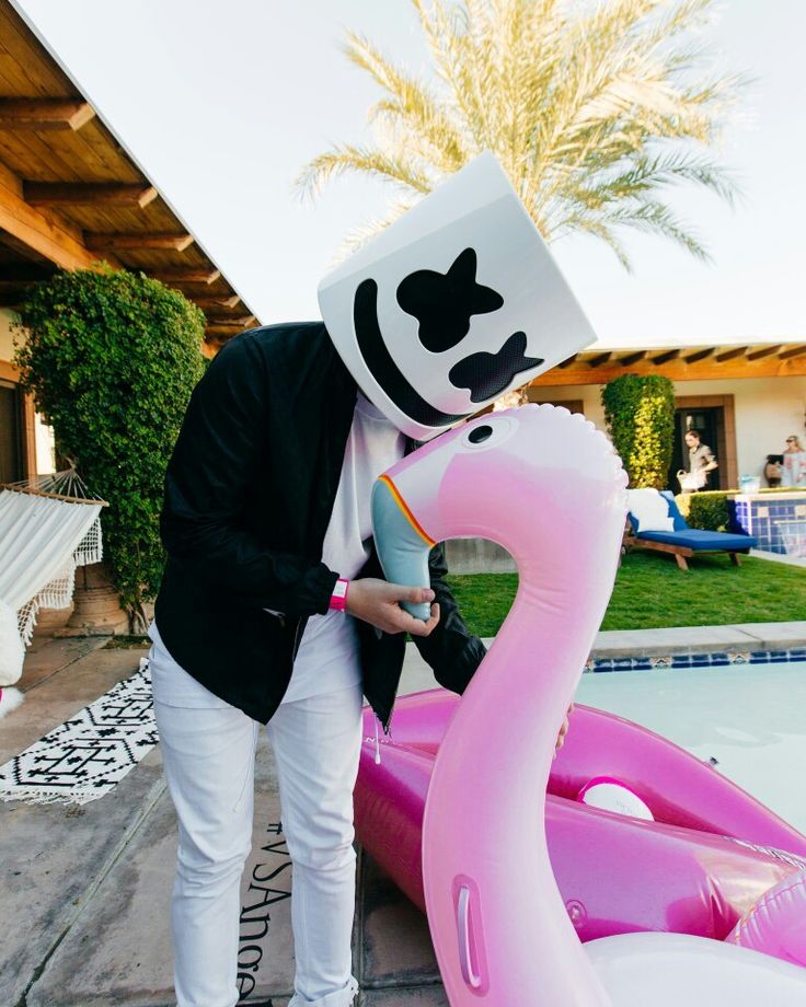 marshmello you and me singer 74 best marshmallow dj images on pinterest marshmallow marshmello you and me singer 74 best marshmallow dj images on pinterest marshmallow