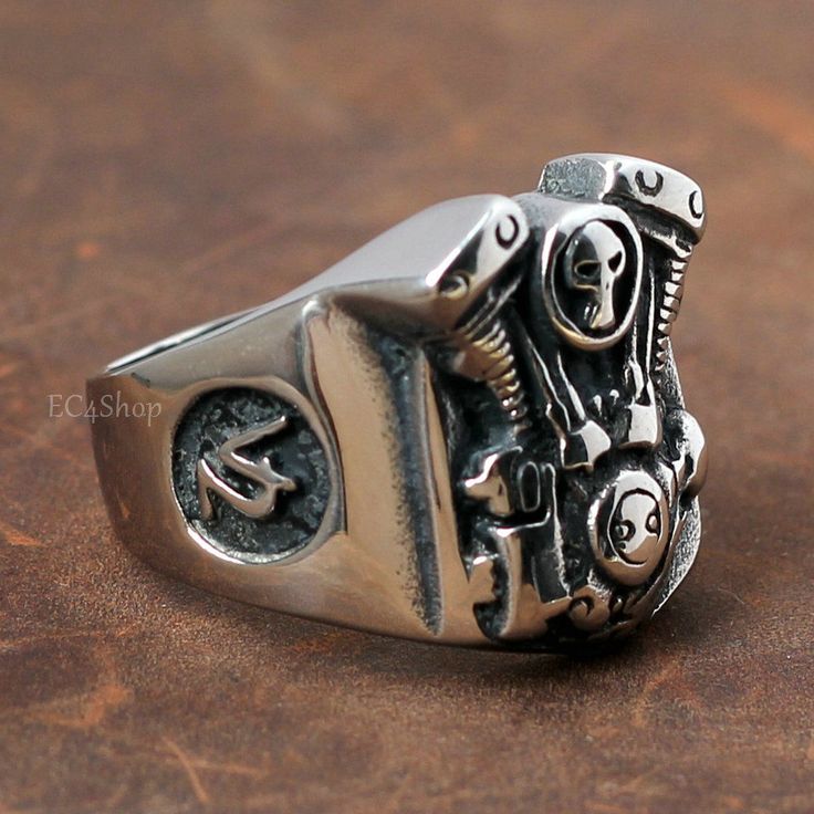 Men's 3D Motorcycle V2 V-twin Engine Motorbike Club 316L Stainless Steel Ring Men's 3D Motorcycle V2 V-twin Engine Motorbike Club 316L Stainless Steel Ring