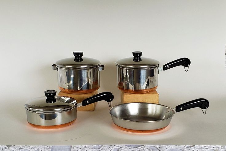 Calandra recommends best of Why do copper bottom pots vibrate vibrate bottom pots Why do copper