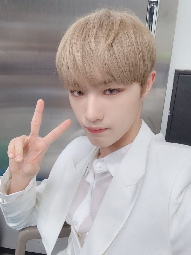pin by on yoon hyunsuk movie stars pin by on yoon hyunsuk movie stars