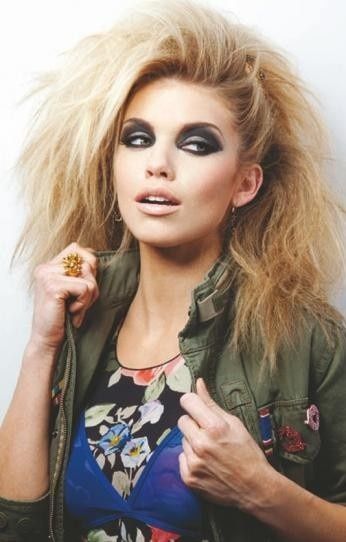 Accessoires cheveux années 80  Coiffure année 80 