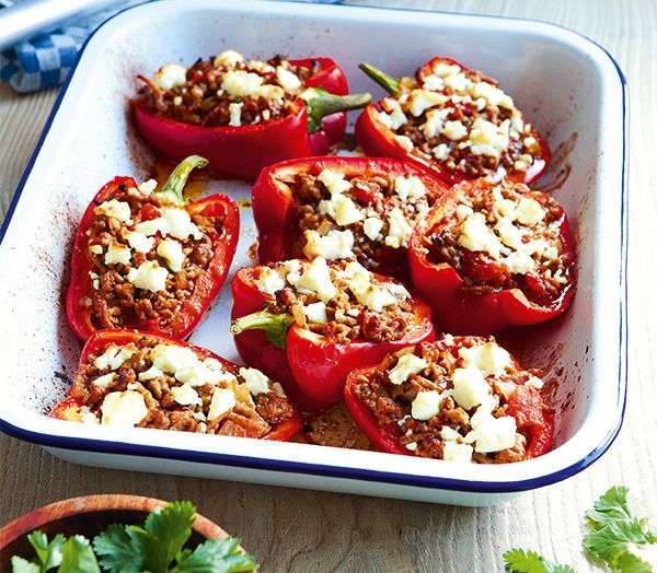 Gefüllte Paprika mit Hackfleisch und Feta - Weitere Infos: ALDI inspiriert Ausg...