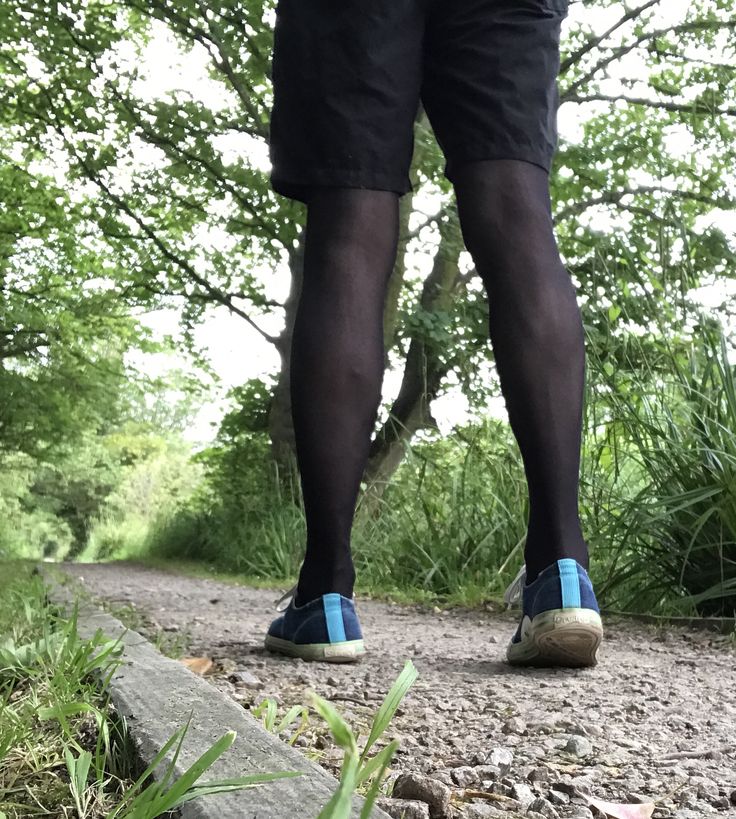 Männer in nylon
