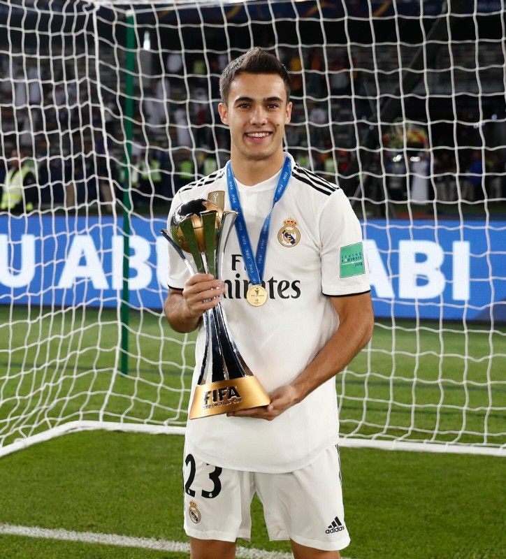 Sergio Reguilon Campeão Mundial Fotografía De Fútbol Jugadores De Fútbol Fútbol