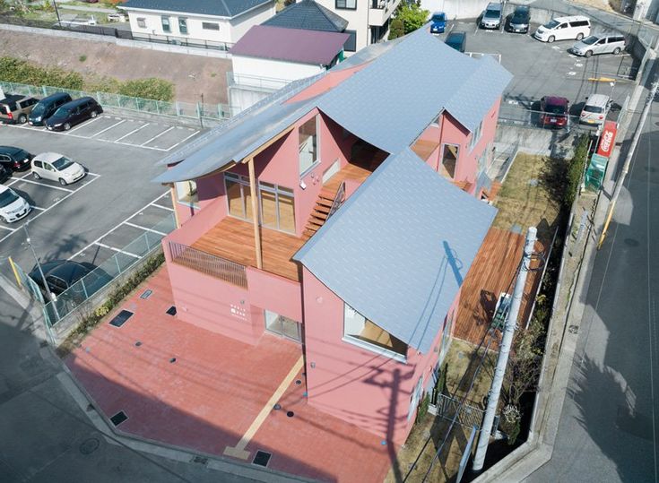 Gay pink roofs