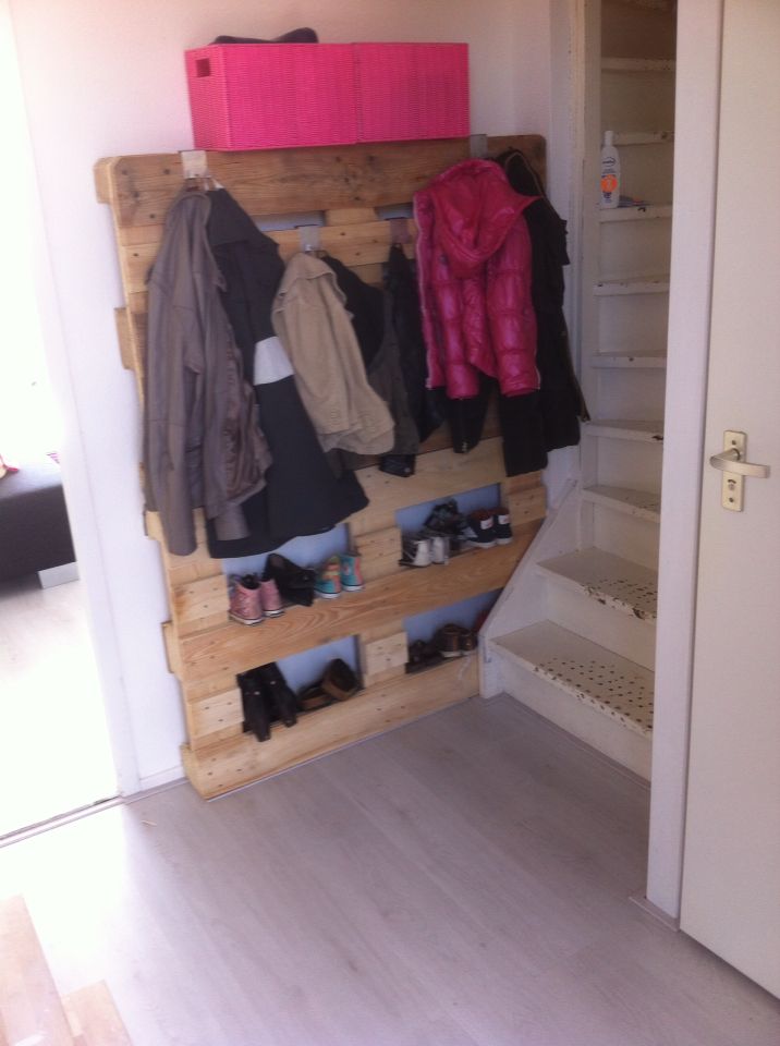 Kapstok/schoenen kast gemaakt van pallets | Kapstok, Kast ...