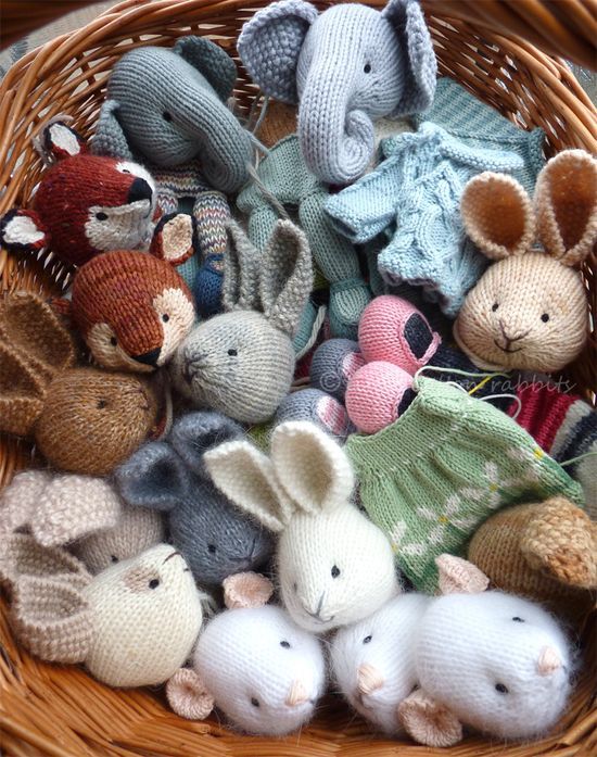 Best 25+ Knitted animals ideas on Pinterest Knit animals, Crochet animals a...