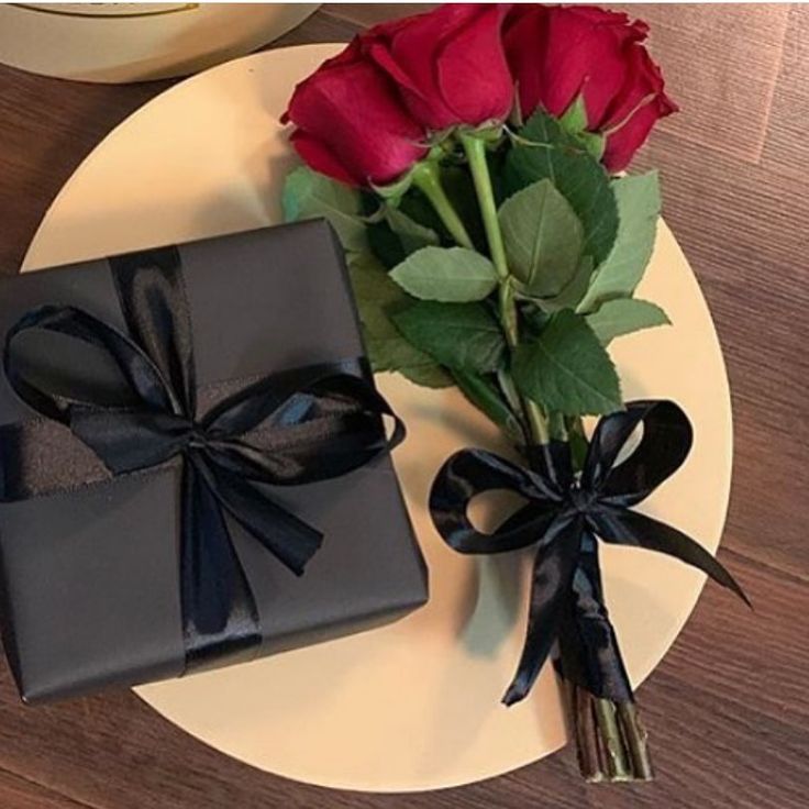 What Good News Visit Https Ift Tt 2pfel8h Find Out How Much Your Chances To Win Free Gift Flower Gift Mirror Wedding Signs Disney Princess Wallpaper