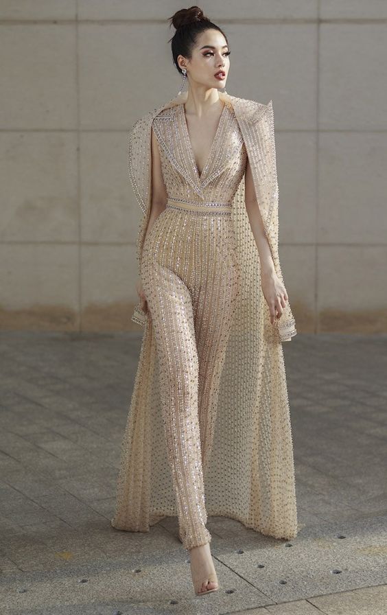 23 chic evening outfit ideas for trendy women 2019 See more about: