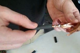How to Make a Lichtenberg Burner With a Microwave