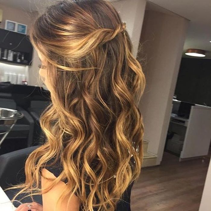 37 beautiful half up half down hairstyles for the modern bride
