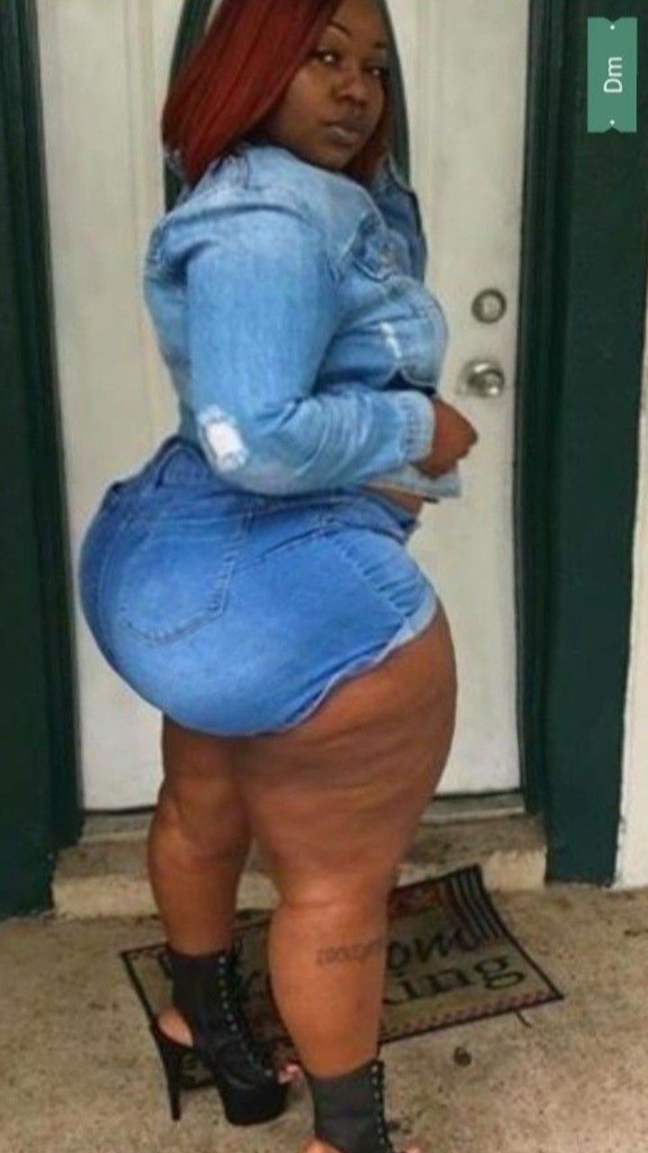 to much ass To much ass