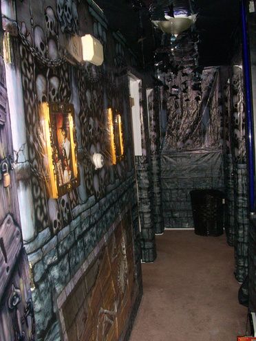 halloween scene setter tunnel