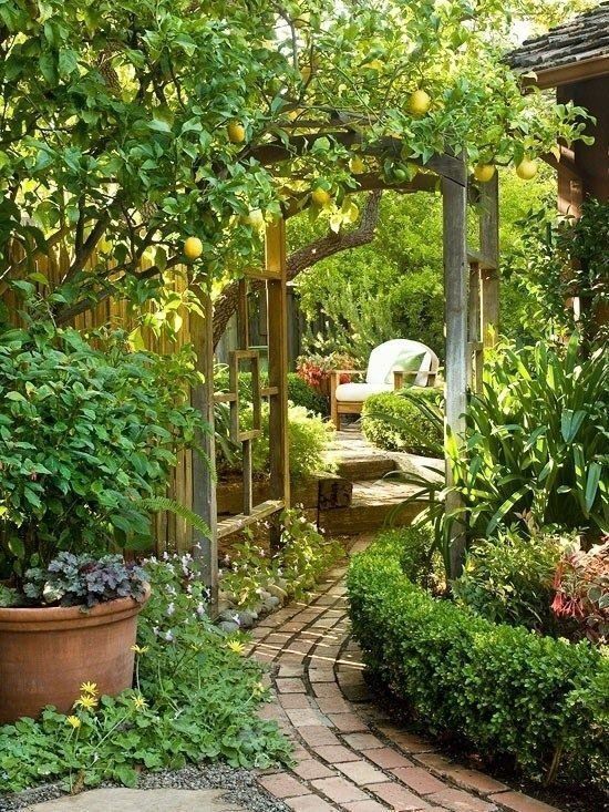 20+ Attraktive Ideen für einen schönen Hinterhof - #Attraktive #backyard #eine...