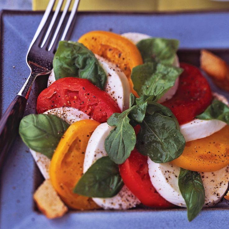 G. Garvin Tomatoes & Mozzarella Salad with Balsamic G. Garvin Tomatoes & Mozzarella Salad with Balsamic