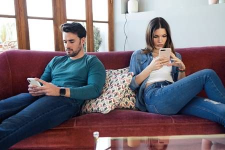 how social media erodes relationships