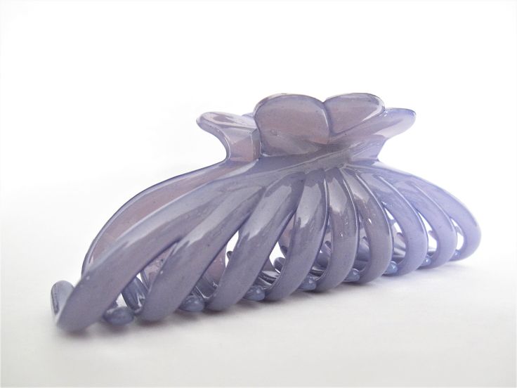 Large lavender purple hair claw clip with crystals Large lavender purple hair claw clip with crystals