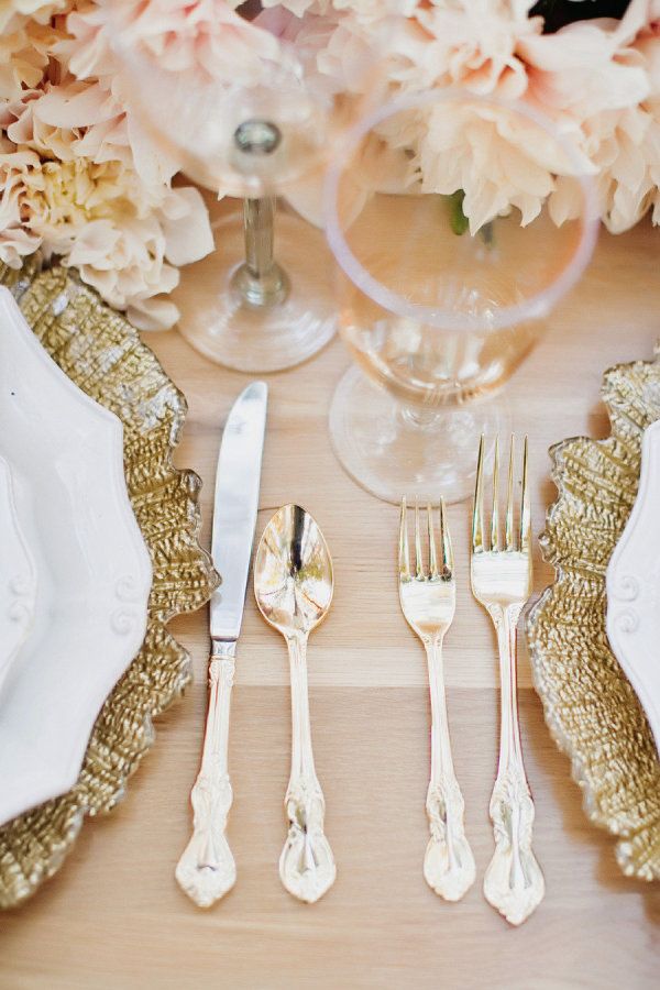 Storybook Inspired Photo Shoot By Tinywater Photography Set The Beautiful Gold Plates And Blush Fls