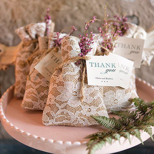40 Best Unique Wedding Favors Images On Pinterest Souvenir Por Inexpensive Wedding Favors For Your Guests Http Www Weddinginclude