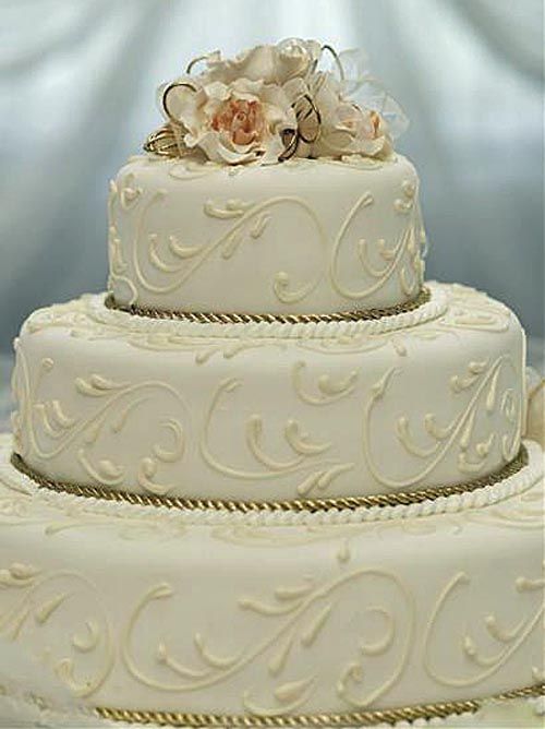 50th anniversary cake. This would be beautiful with Mom s ...