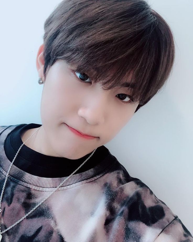 photo ab6ix official instagram update with park woojin photo ab6ix official instagram update with park woojin