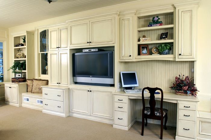 full featured custom wall unit-would love this in our living room full featured custom wall unit-would love this in our living room