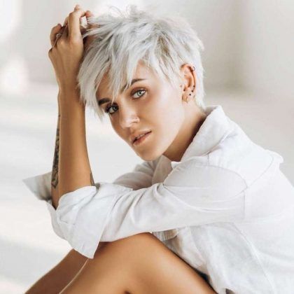Eine Edele Farbe Grau Ob Natur Oder Gefarbt Graue Haare Sehen