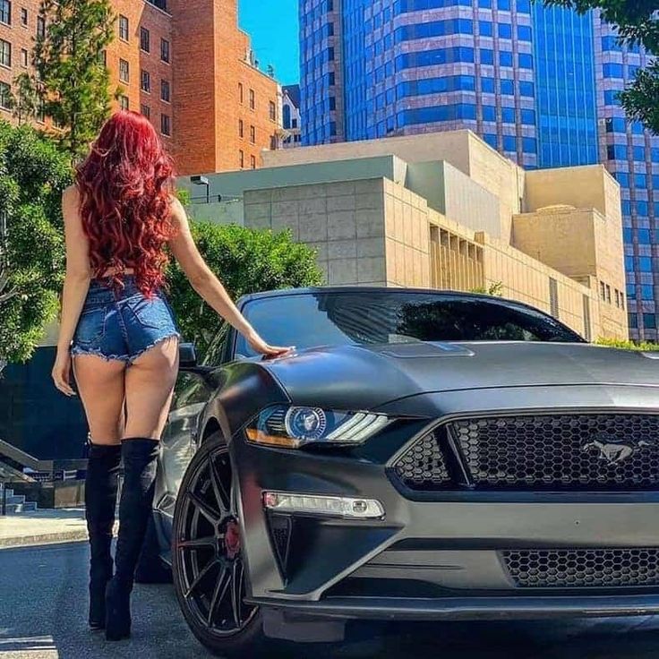 Pin by Hermosuras del mundo on Chicas en autos Mustang girl, Car and