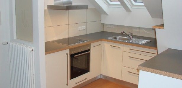 Küche in einer Dachschräge Ideen rund ums Haus Pinterest - eck hängeschrank küche Küche in einer Dachschräge Ideen rund ums Haus Pinterest - eck hängeschrank küche