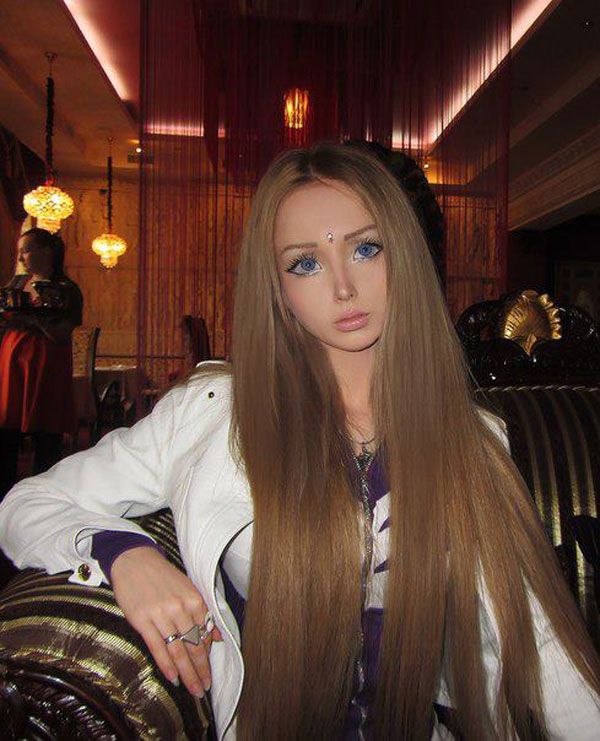 34 Unbelievable Photos Of The Human Barbie Beauty Real Barbie Hair