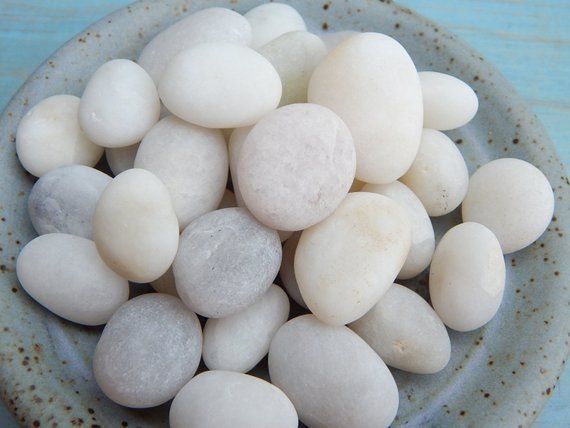 Maine Quartz Beach Stones 5 Pieces Smooth Rounded White Stone Beach Stones White Quartz Stone, Smooth Round White Rocks