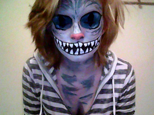 preparing hipster costume for halloween cheshire cat hipsterwallcom hipster fashion inspiration - Hipster Halloween Ideas preparing hipster costume for halloween cheshire cat hipsterwallcom hipster fashion inspiration - Hipster Halloween Ideas