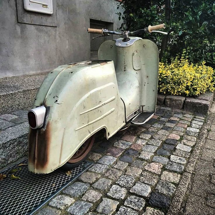 1,123 Likes, 13 Comments - Facebook: Grenzzaun Mopedz (@grenzzaun_mopedz) on Instagram: “..bei Hecke und seinem Spatz geht‘s jetz auch endlich vor...