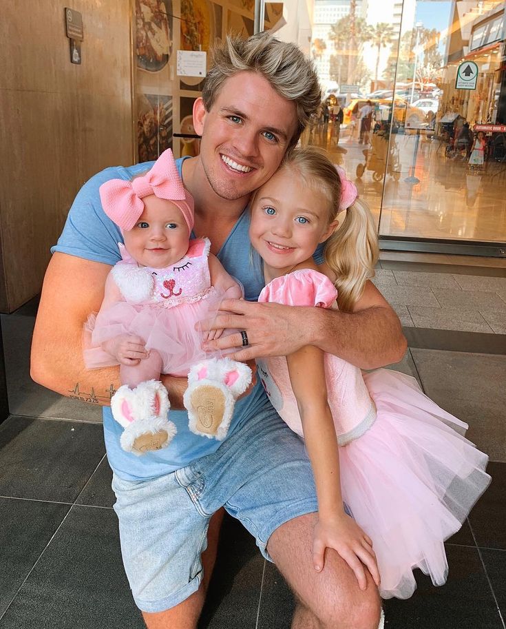 Who In The Labrant Family Has Cancer Everything You Need To Know About Cole LaBrant