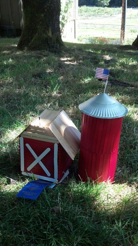 popsicle stick barn and silo | Barn wood crafts, Craft ...