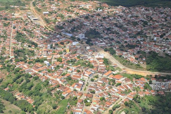 Virgem da Lapa Minas Gerais fonte: i.pinimg.com Fonte: i.pinimg.com