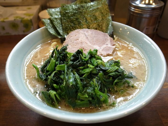 濃熟塩らーめん 心厨房 らーめん 食べ物のアイデア ラーメン