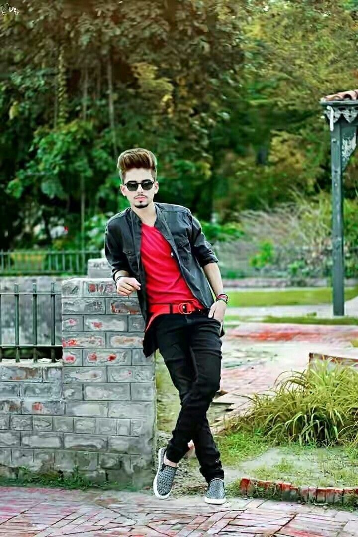Free Download Boy Wallpaper Airwallpaper Com Stylish Boys Boys Wallpaper Cute Little Boys