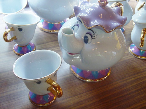 Beauty And The Beast Porcelain Tea Set Oh My Gosh I Would Looooove Beauty And The Beast Porcelain Tea Set Oh My Gosh I Would Looooove To Have This Loves In 2018 Pinterest Disney