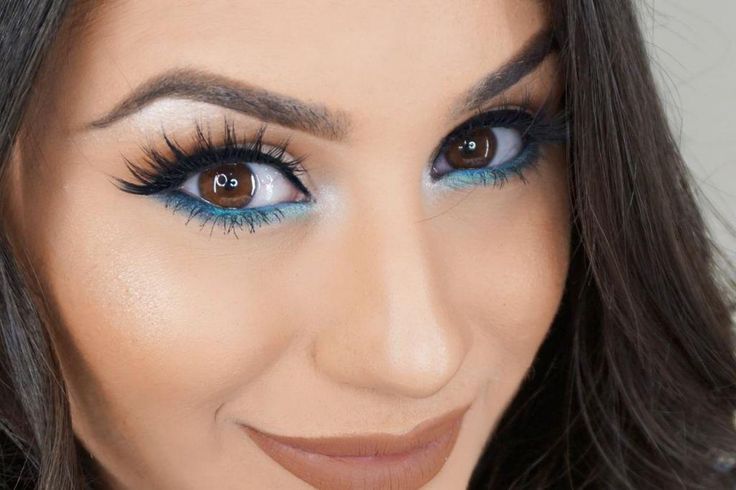 Bildresultat für Mädchen mit Augenzwischenlage blau Bildresultat für Mädchen mit Augenzwischenlage blau